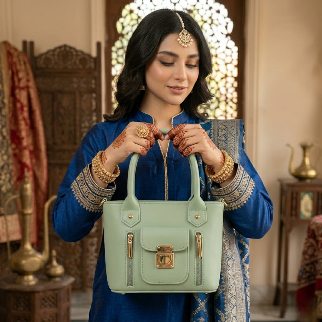 Elegant Mint Green Handbag with Gold Detailing – Stylish & Functional