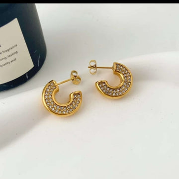 Glamorous Pearl Earrings for Special Occasions