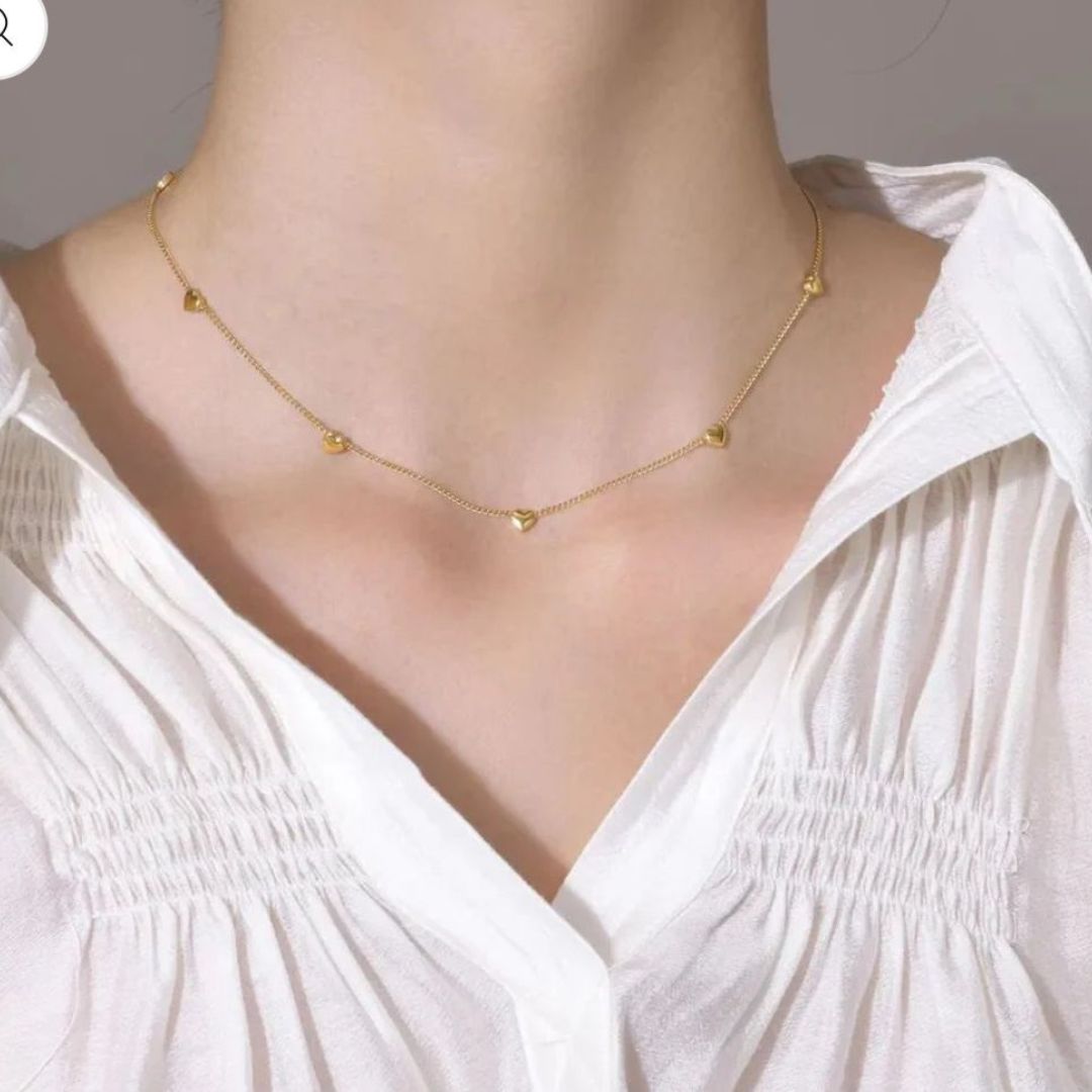 Minimalist Gold Necklace – Simple Yet Elegant for Women